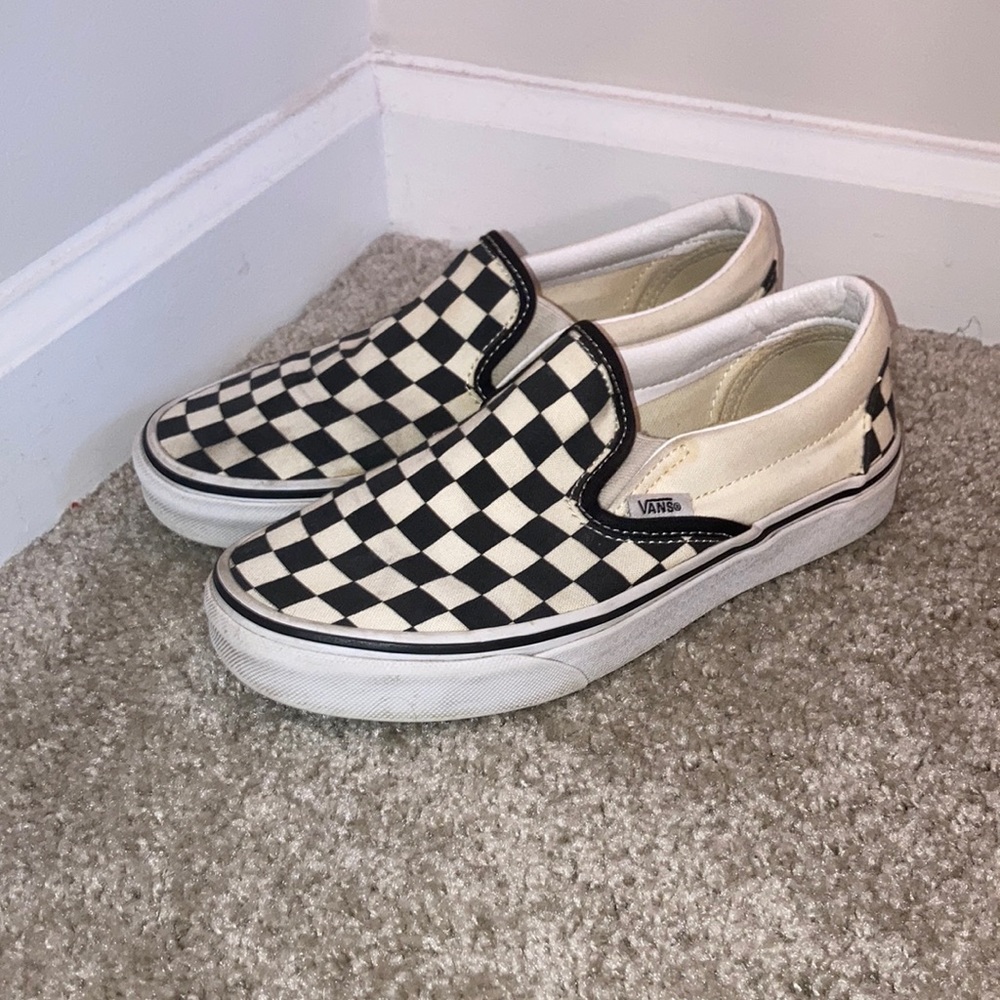 Checkered Vans (Women’s 7)